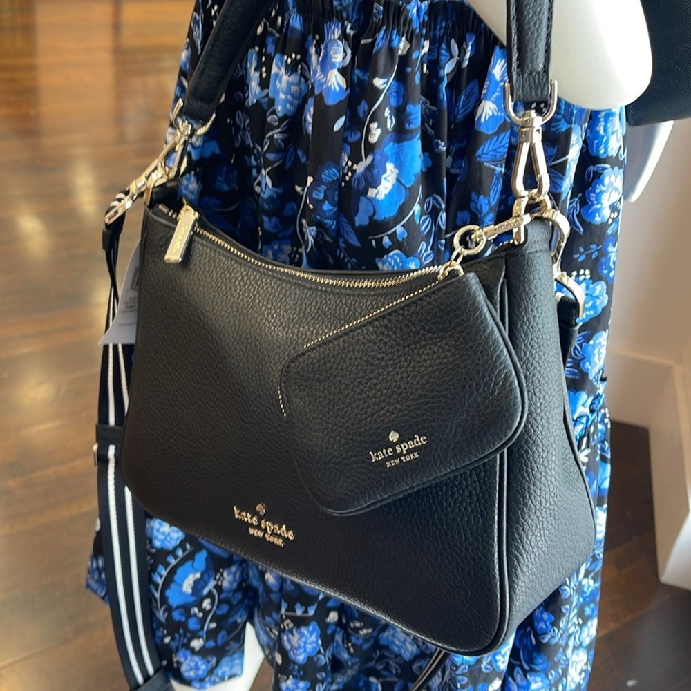 Kate Spade Rosie Shoulder Bag With Tech Attachment AirPod
Black
NWT - Picture 4 of 16